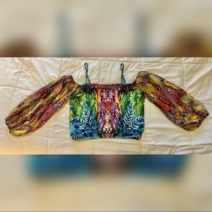 Venus: Printed Cold-Shoulder Top